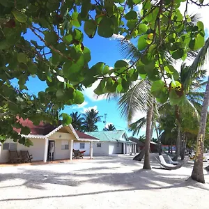Saona House Mano Juan