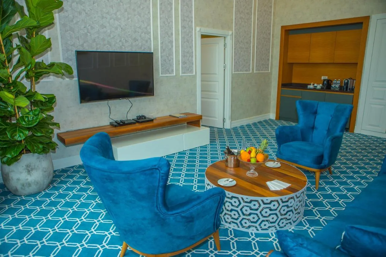 Promenade Hotel Baku 5*,